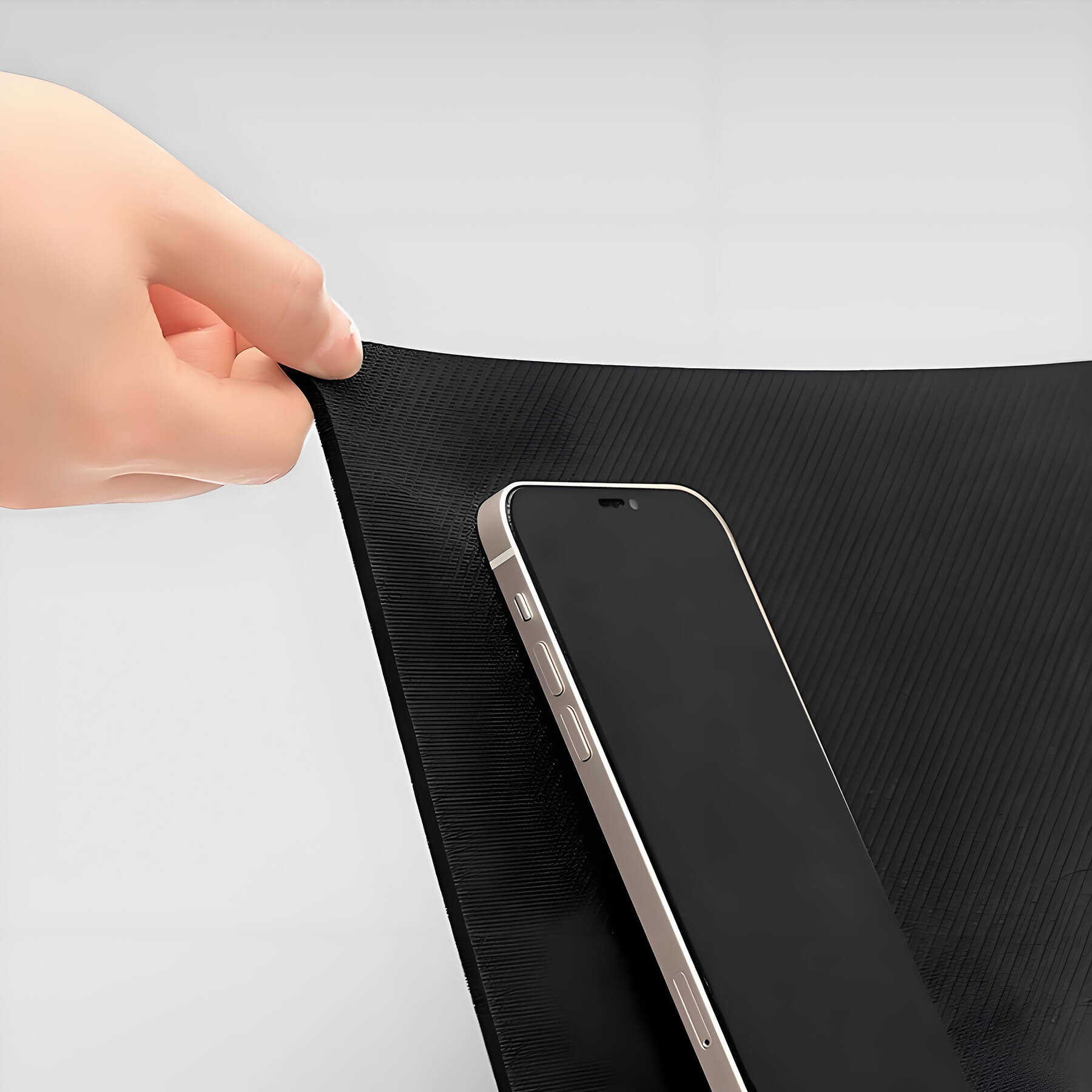 a phone on its bottom will not fall