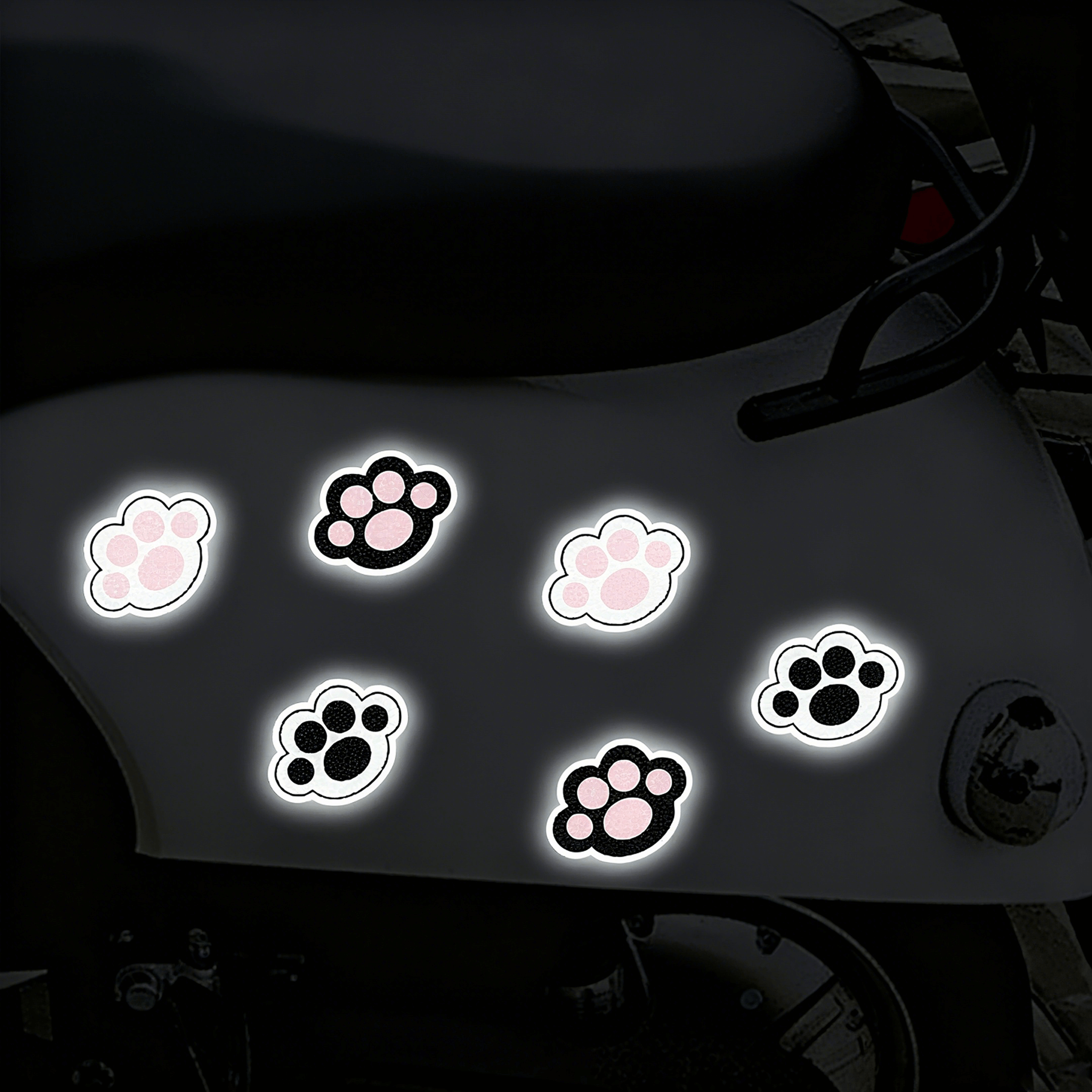 night effect of refective stickers on car